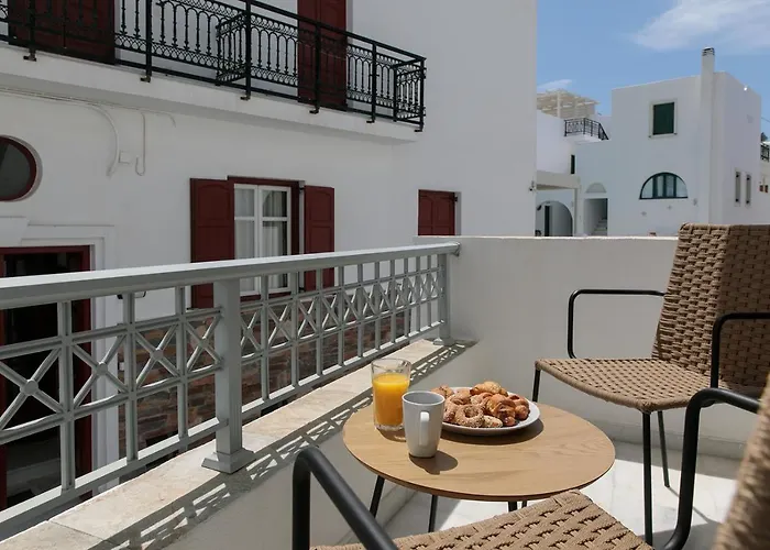 Naxos Poseidon * Naxos City