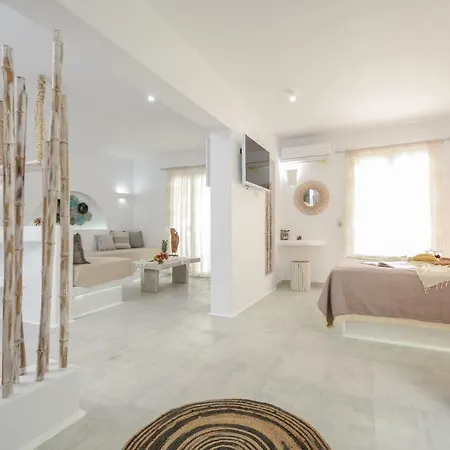 Naxos Poseidon * Naxos City